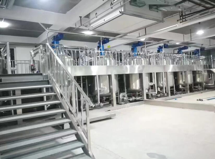 Chemical Extraction In Reactor.jpg