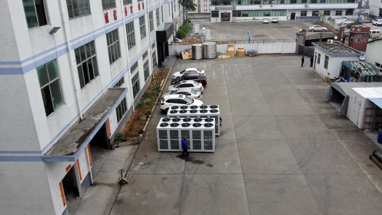 100 ton chiller.jpg